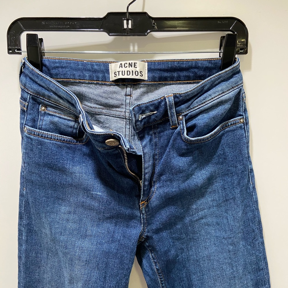 Acne jeans in size 26 worn 3 times